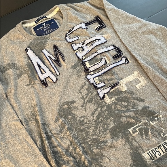 American Eagle Men’s Vintage Crew Neck Gray Graphic Thermal Sweater. - Picture 5 of 12